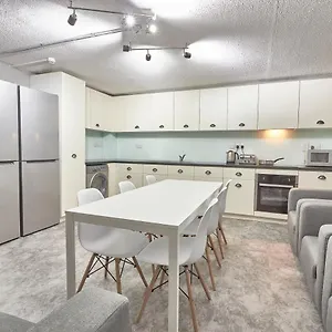 Destiny Student - Meadow Court , Édimbourg Royaume-Uni