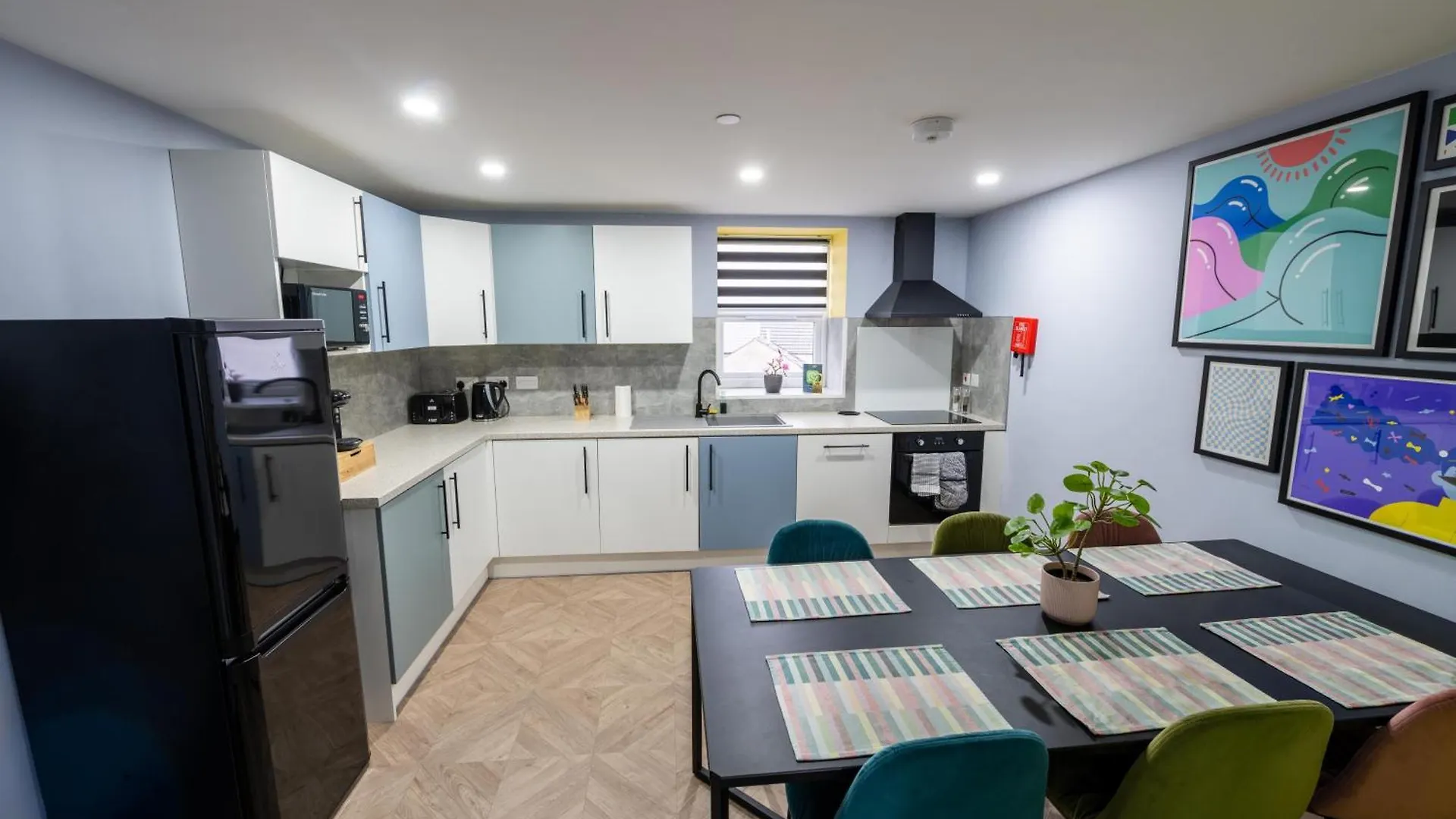 Aaron Wise - 51 Fitzhamon Apartments Cardiff